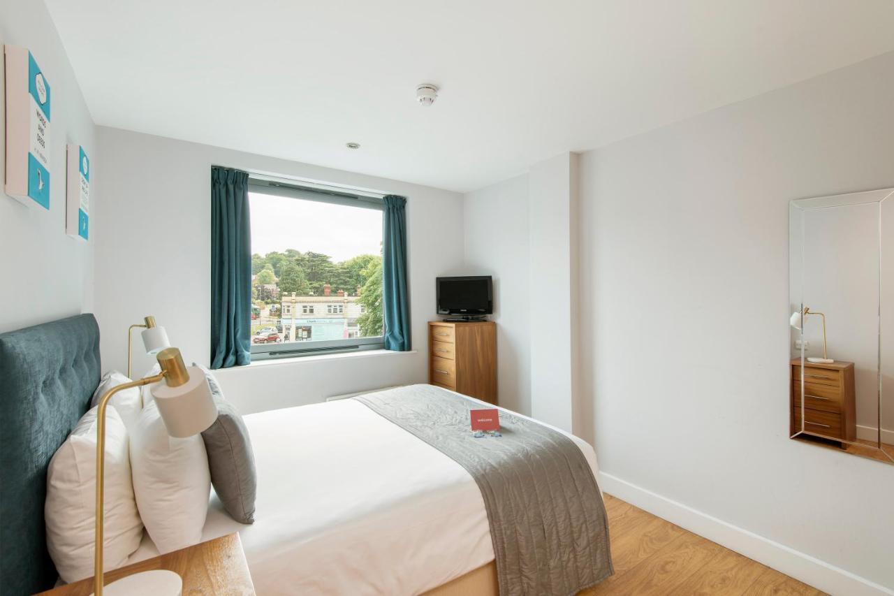 פארנבורו Hq Aparthotel Farnborough מראה חיצוני תמונה