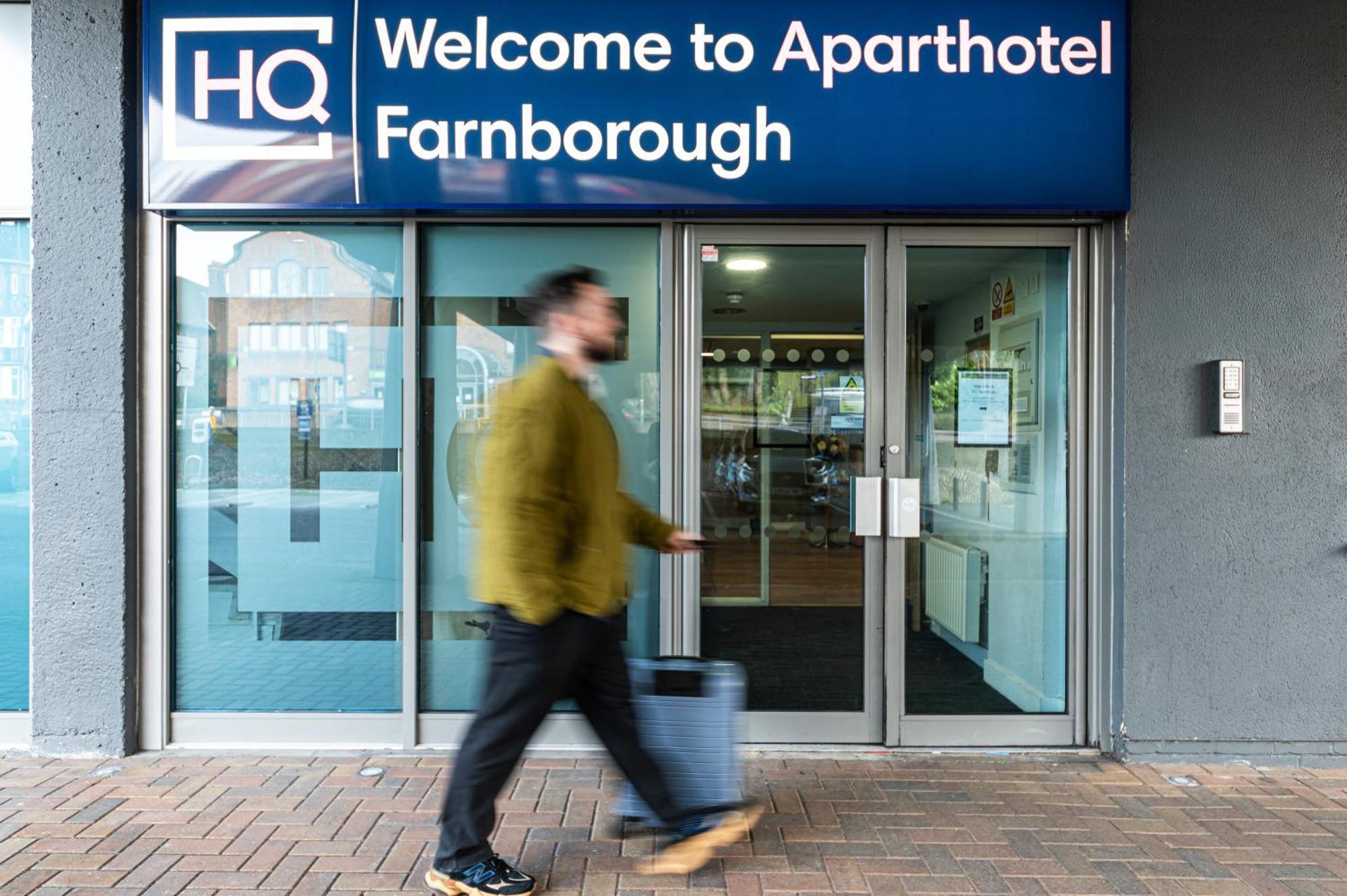 פארנבורו Hq Aparthotel Farnborough מראה חיצוני תמונה